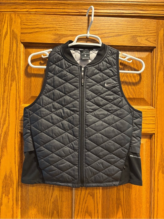 Nike Jackets & Blazers - Nike Black Quilted Running Vest